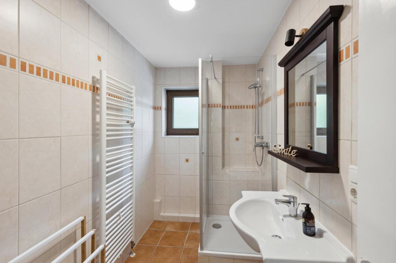 Charysma - Chillout-Loft, Wintergarten, E-Kamin, Massage-Sessel, Schlafzimmer Mit Smart-Tv, 2 Parkplaetze Hamelin Dış mekan fotoğraf